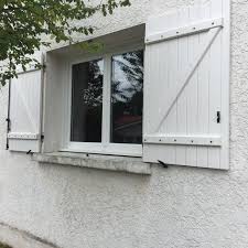 Fourniture Et Pose Par Delmas Diffusion Dans Les Landes D Une Fenetre 2 Vantaux En Pvc Blanc Et De Volets Battants Bois De Chauffage Volet Battant Menuiserie