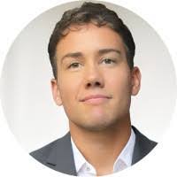 Chris Walpole's Instagram, Twitter & Facebook