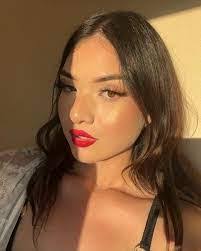 Tasha Neff's Instagram, Twitter & Facebook