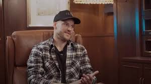 Андрей был рядом за рулем и не смог удержаться от комментариев, когда вопросы касались. Yarmolenko Nekotorym Ne Nravitsya Moe Lico No Samyj Bolshoj Kritik Dlya Sebya Eto Ya Sam Fanday