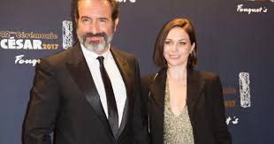 On ne présente plus jean dujardin. Les Rares Confidences De Jean Dujardin Sur Sa Fille Jeanne Magicmaman Com