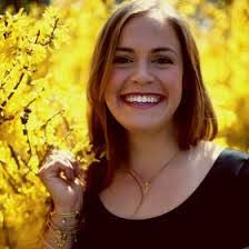 Amber Lowman's Instagram, Twitter & Facebook