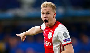 In the game fifa 20 his overall rating is 83. United Verpflichtet Van De Beek