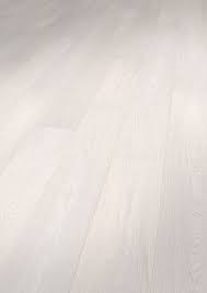 1182193 Solidfloor Parkett Esche Veneto Landhausdiele Mill Run Geburstet Gefast Weiss Matt Lackiert Ideen Bodenbelag Haus Bodenbelag Haus Boden