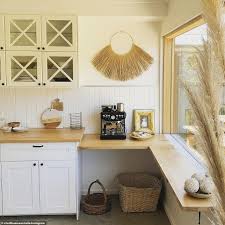 How to use stunning in a sentence. 2kcx4jvywwywnm