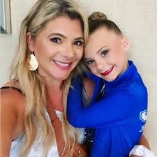 Jen Witt (@JennileeWitt)