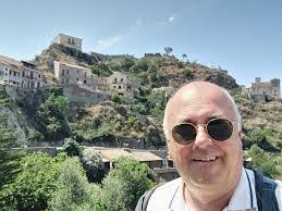 Mario Spiteri's Instagram, Twitter & Facebook