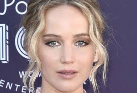 I also find that with hooded eyes it really helps to apply some eyeliner along your upper lash line, from the innermost corners of your eyes to the outermost edges, to get that extra definition. The Genius Eyeliner Trick For Hooded Lids Beauty Crew