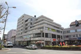 Provisionsfrei oder vom makler dabei variiert der wohnungsmarkt je nach kaltmiete, größe & ausstattung! Savills Adenauerallee 32 61440 Oberursel Taunus Eigentum Zum Mieten