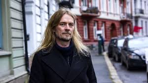 Volafilerge verdens deiligste dame samtidig trenger vi alenetid, så jeg ønsket å løfte frem det dilemmaet, sier psykolog peder kjøs. Har Peder Kjos Barn