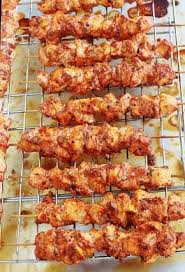 Brochettes De Poulet Au Paprika Et Aux Herbes Recette Poulet Paprika Brochette Poulet Recettes De Cuisine