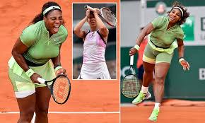 Avantajul mihaelei buzarnescu se risipeste, in timp ce serena williams isi tine din nou serviciul, iar scorul redevine egal in finalul setului. Oh1 4picvbuylm