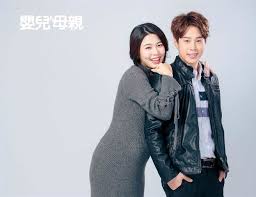 1.)阿嬌在孟娜上台前做什麼舉動讓孟娜備受屈辱？ 2.)孟娜唱歌時看到志明被誰帶去哪裡而擔心起來？ 3.)采苓將咖啡翻倒在麥可身上，竟想要如何處理麥可被弄濕的衣服？ 天天看戲回答問題，讓你的黃金歲月閃耀動人！ 參加活動遼就有機會獲得「頂級luxe. ç™½å®¶ç¶ºæ‡·å­•è¢«ç•¶å¥³çŽ‹è®šå³æ±è«ºæ˜¯ ç¥žéšŠå‹ å¨›æ¨‚ ä¸­æ™‚