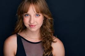 Had my Chicago debut & first lead in a Shakespeare play and it all  happened…. in the back of a bar? This month with @oldeschoolshakes. Stabbed  and got stabbed and was very