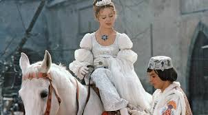 Was treiben die hauptdarsteller eigentlich heute? Drei Haselnusse Fur Aschenbrodel Geek Germany