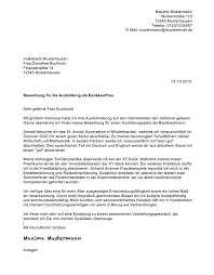 Jede vorlage umfasst die üblichen bestandteile einer initiativbewerbung (deckblatt, anschreiben und lebenslauf). á… Bewerbungsschreiben Bankkaufmann Bankkauffrau Bewerbung Info