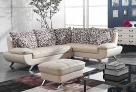 Ruang tamu adalah salah satu ruangan terpenting yang ada di dalam sebuah hunian. Desain Interior Ruang Tamu Sofa Modern Topan Ali Flickr