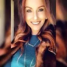 Laura Neeley's Instagram, Twitter & Facebook