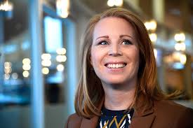 Det började med att annie lööf i. Annie Loof Avslojar Jag Ar Gravid