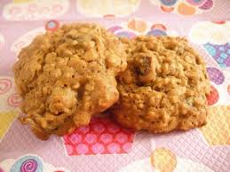 Biscuits A La Melasse Au Gruau Et Aux Dattes De Karine B Passion Recettes In 2020 Desserts Biscuits Food