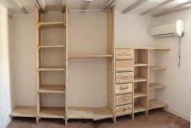 Chambre Armoire Dressing Pas Cher Comment Faire Des Etageres Placo Design Une Etagere En Comment Fa Etagere Dressing Dressing En Palette Dressing Fait Maison