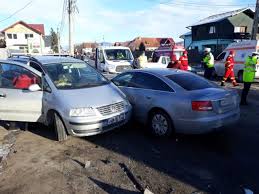 Din verificări a rezultat că daniel constantin c., de 34 de ani, din băiculeşti, circula cu un volkswagen bora către piteşti. Accident Grav La Curtea De Arges Starea Soferului Vinovat Ziarul Argesul EdiÅ£ia Online