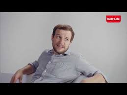 Spot Bett 1 Youtube Mit deinem bett1 gutschein hast du die möglichkeit, die matratze mit kultstatus günstiger zu bekommen. spot bett 1