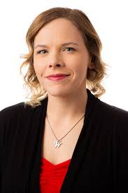 Amanda Bowman's Instagram, Twitter & Facebook