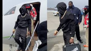 Quavo recently took to social media to give fans an update on the currently incarcerated bobby shmurda and tease some new music in the fans of rap trio migos and the currently incarcerated bobby shmurda are apparently in for a real treat once bobby is released—at least according to. Quavo Picks Up Bobby Shmurda In His Private Jet Welcomes Him Home Youtube