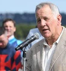 Racing: Last call at Hastings track for one of NZ's best commentators