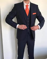 Vous pouvez commander votre propre costume sur mesure de mariage en ligne à un prix raisonnable à paris. Costume Sur Mesure Lyon Pensez Y Pour Votre Mariage