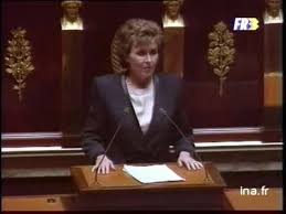 Aujourd'hui à l' assemblée nationale, session parlementaire extraordinaire consacrée à l'affaire habach au cours de laquelle l'opposition a déposé une motion de censure. Assemblee Nationale Discours Politique D Edith Cresson Youtube