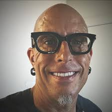 Date night for the last North American @metallica show ⚡️🕺💃 Look, when  you're