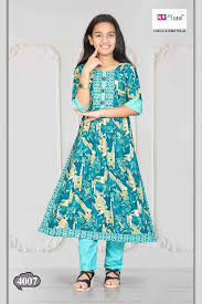 K9PLUS      संगीता हरामजादी की बहु सोनल और सोनालिका     FANCY KIDS WEAR STITCH NAYRA CUT KURTI COMBO SET -  textiledeal.in