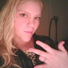 Amanda Jeffords's Instagram, Twitter & Facebook