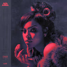 Lisa Innes's Instagram, Twitter & Facebook