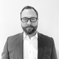 Elliot Fleming's Instagram, Twitter & Facebook