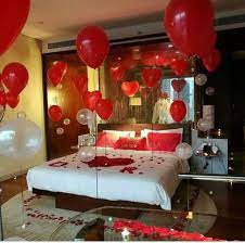 150 Sweet Romantic Valentine S Home Decorations That Are Really Easy To Do Hike N Dip Wedding Night Room Decorations Romantic Room Decoration Romantic Bedroom Decor