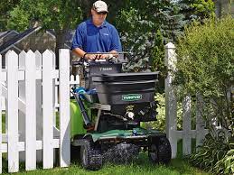 Poly lawn and garden sprayer is ideal for weed control, pest control and fertilizers. Professional Landscaping Sprayers Spreaders T3100 Spreader Sprayer Turfco