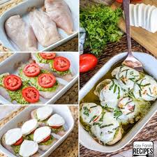This Simple Caprese Chicken Recipe Always Impresses The Chicken Covered In Pesto Tomatoes And Creamy Mozzarella Has Delici Huhnchen Rezept Rezepte Abendessen
