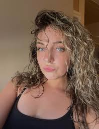 alexandra (@alex.heuer) • Instagram photos and videos