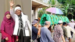 Walau dikenal sebagai pasangan harmonis dan jadi panutan, rumah tangga aa gym dan teh ninih sempat mengalami perceraian pada 2011. Kabar Duka Datang Dari Keluarga Aa Gym Ibunda Teh Ninih Meninggal Dunia