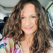 Where to donate books and household items in Sebastopol?