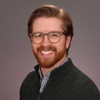 Meredith Nussbaum's Instagram, Twitter & Facebook