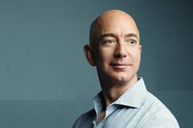 Jeffrey preston «jeff» bezos фамилия при рождении — йоргенсен; Bezos Vidibrav U Maska Nazad Titul Najbagatshoyi Lyudini Svitu Mind Ua