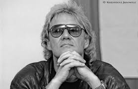 I became part of the Thames Valley gang of musos: Jim Capaldi, Jon Lord,  Mick Ralphs, Dave Edmunds… and George Harrison. He became the friend who  would drop by and play slide.