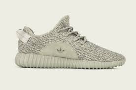 買不起yeezy Boost 350 Moonrock 這裡推薦給你風格相近的5 種便宜鞋款 Adidas Shoes Women Adidas Yeezy Women Sneakers Men Fashion