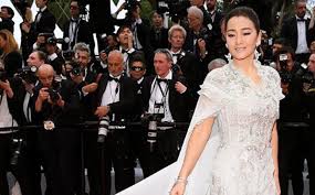 Has Gong Li Secretly Wed Her French Composer Boyfriend Her World Singapore En effet, l'un des morceaux a été enregistré avec la collaboration vocale du.