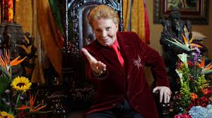 Mercado has been a matchmaker to many couples and has even overseen the. Walter Mercado Legendary Puerto Rican Astrologer Dies At 88 From Kidney Failure Abc7 Los Angeles