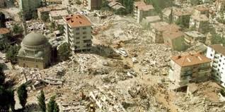 Uzaklıkta meydana gelmesine karşın 30 bin binaya hasar verdi, 32'si avcılar'da 50. Istanbul Depreme Hazir Degil 1999 Dan Daha Kotu Durumda
